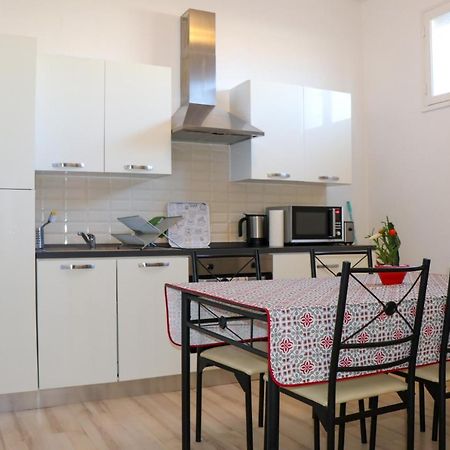 Appart Aux Deux Colombes Avec Balcon Et Garage Памие Екстериор снимка