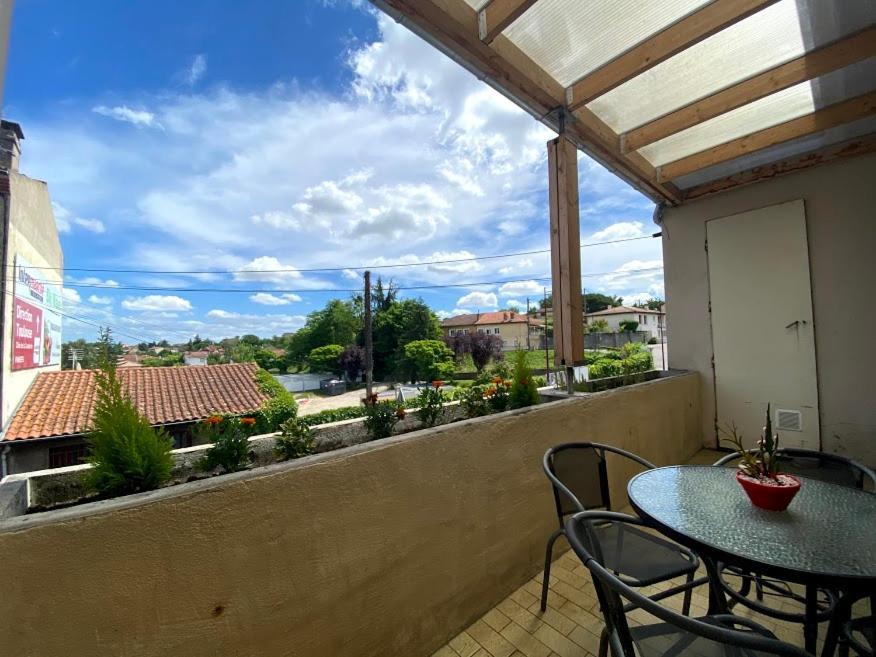 Appart Aux Deux Colombes Avec Balcon Et Garage Памие Екстериор снимка