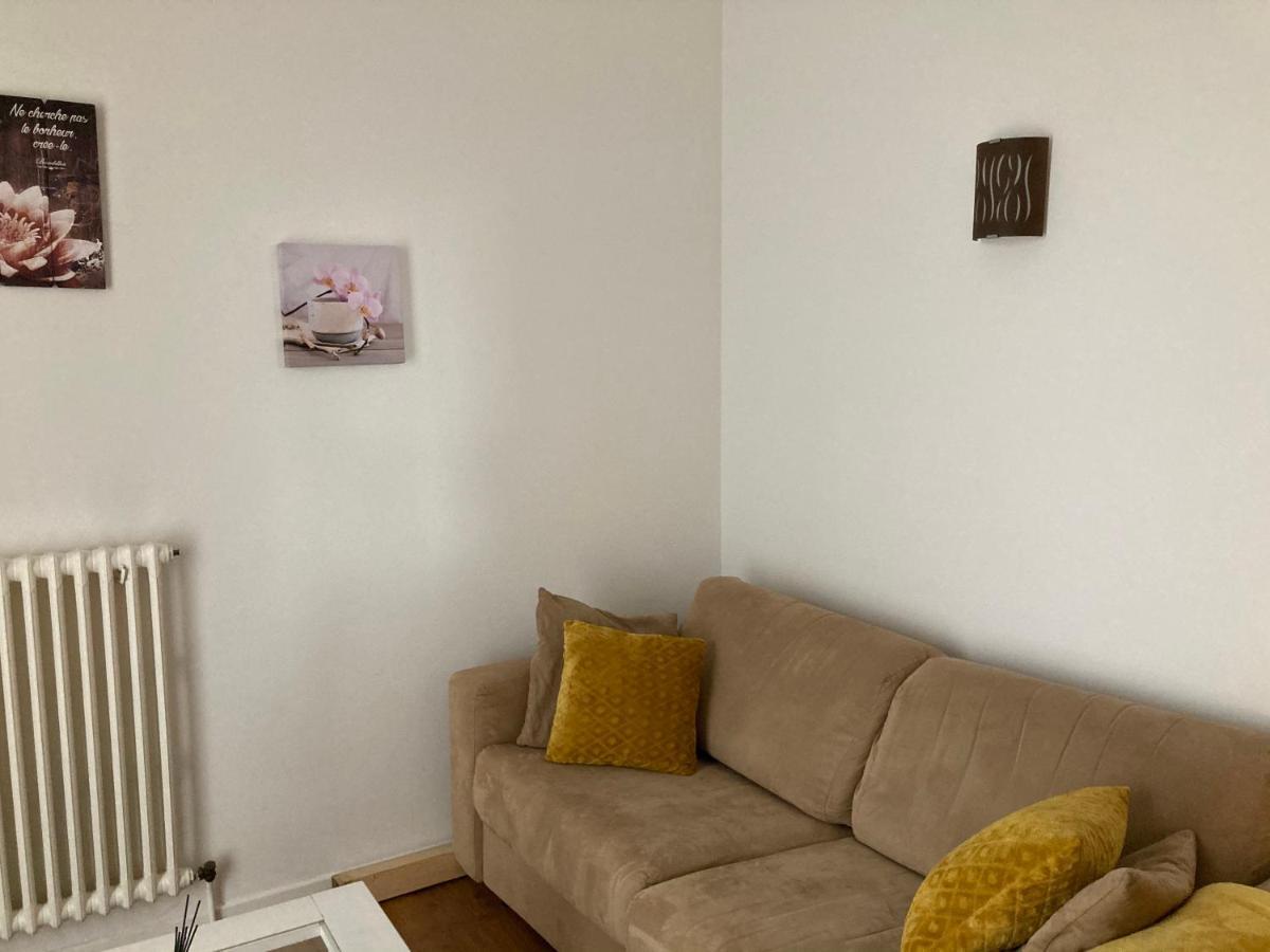 Appart Aux Deux Colombes Avec Balcon Et Garage Памие Екстериор снимка